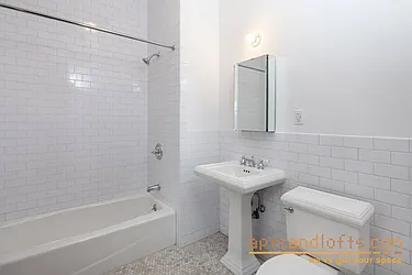 Rented by aptsandlofts.com