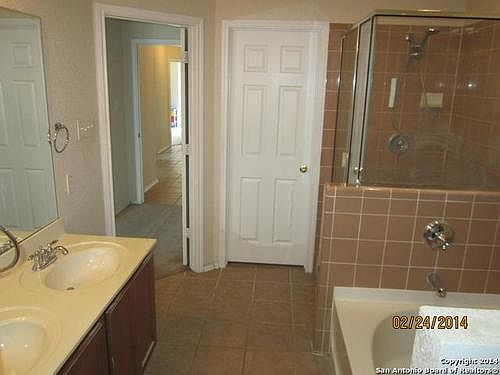 5th image of 3747 Grissom Oaks