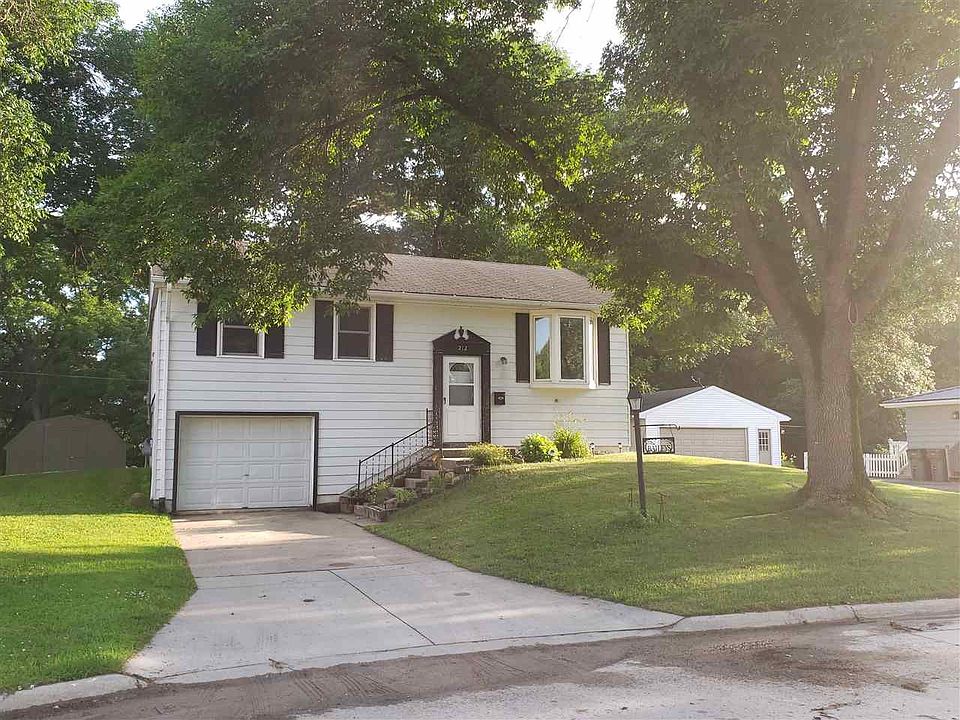 1st image of 212 Mulford Dr