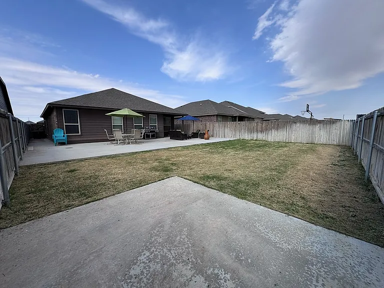 1710 Wrigley Dr — Photo 24