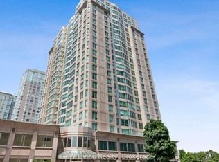 18 Lee Centre Dr #901, Toronto, ON M1H3H5