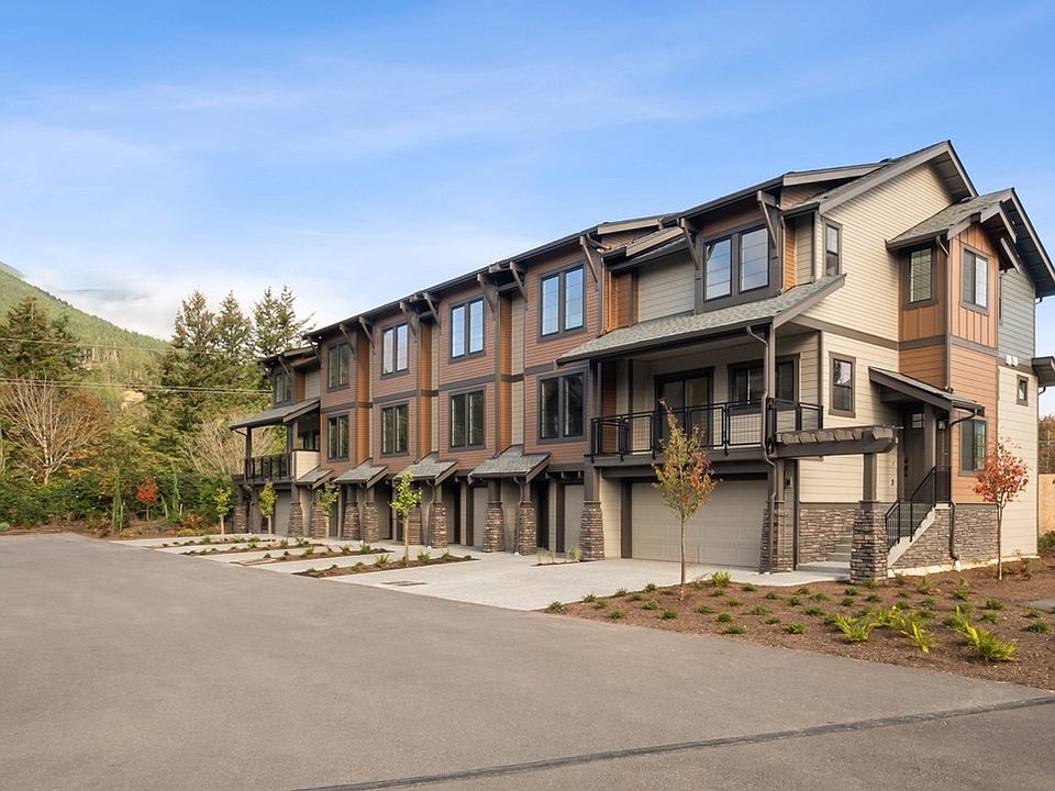 6-Plex Exterior Style B Color Scheme B