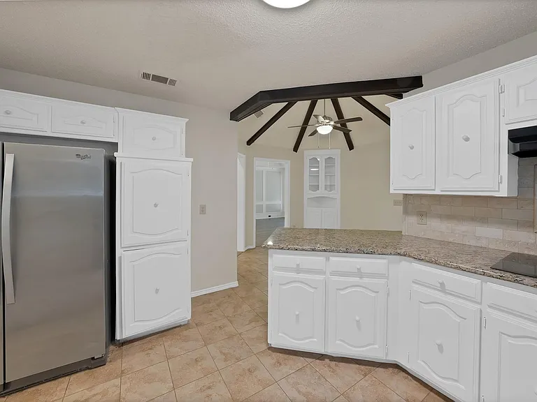 4316 Hartford Dr — Photo 17