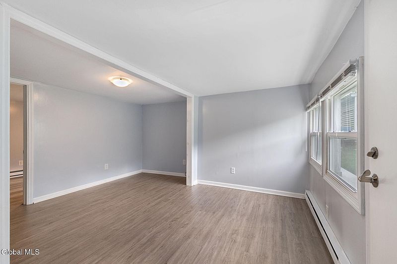 5th image of 9 Kellogg Avenue