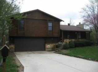 152 Whispering Oaks Dr, Saint Charles, MO