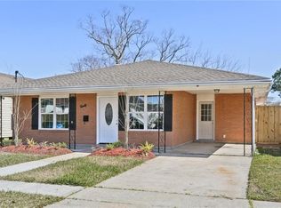 2011 W Beauregard St, Chalmette, LA 70043