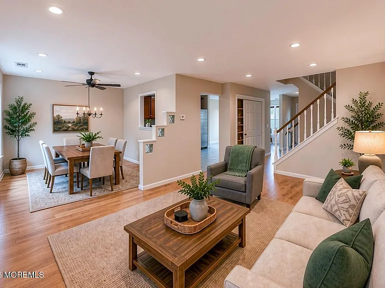 314 Towne Dr #10-4 — Photo 11