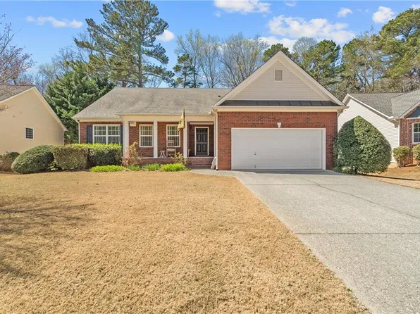 564 Grand Ashbury Ln, Sugar Hill, GA 30518