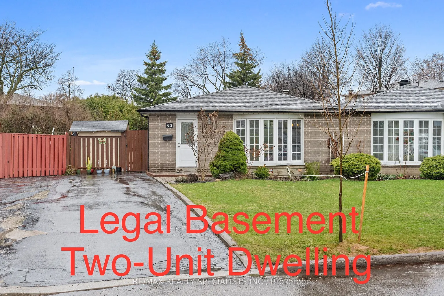 63 Davenport Cres photo 1