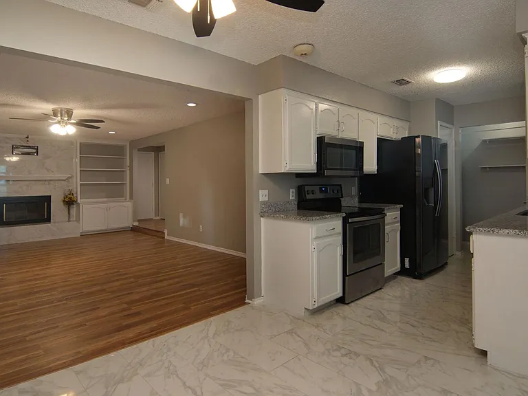 3710 Moselle Dr — Photo 9