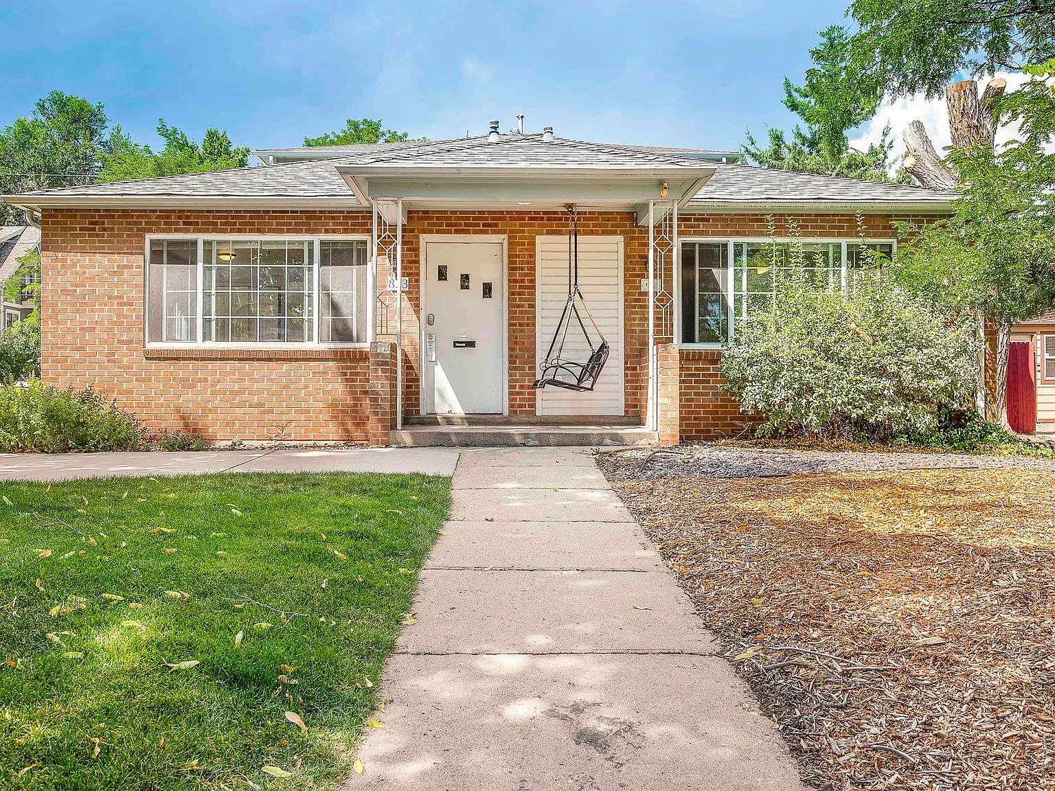 4 bed, 1800 sqft, $9,861 — Photo 3