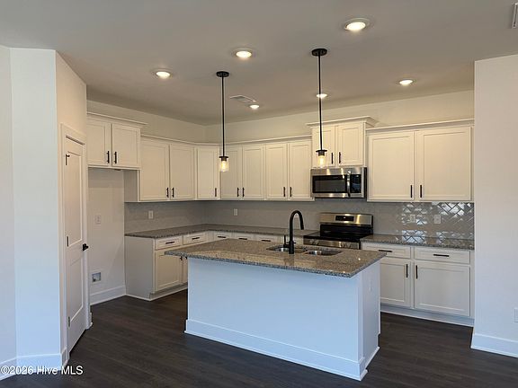 3rd image of 30 Joyner Park Drive
