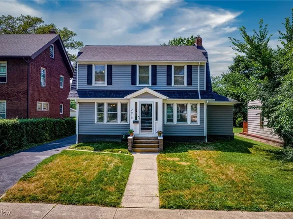 2616 Shaker Rd, Cleveland Heights, OH 44118