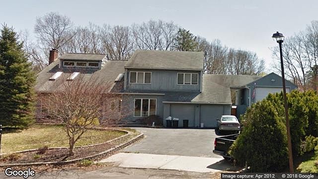 1st image of 8 Thunderbird Ct