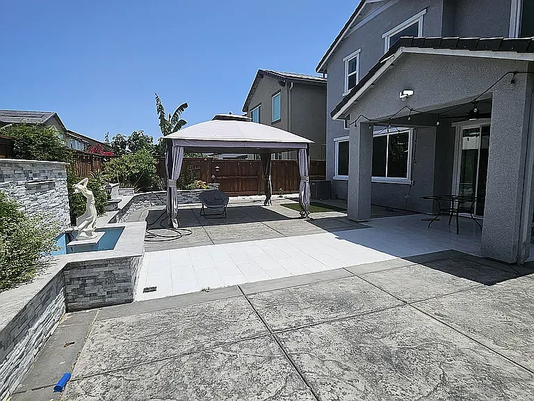 2883 Rabbit Hollow Dr — Photo 3