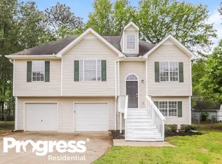 129 Elk Grove Dr, Auburn, GA 30011