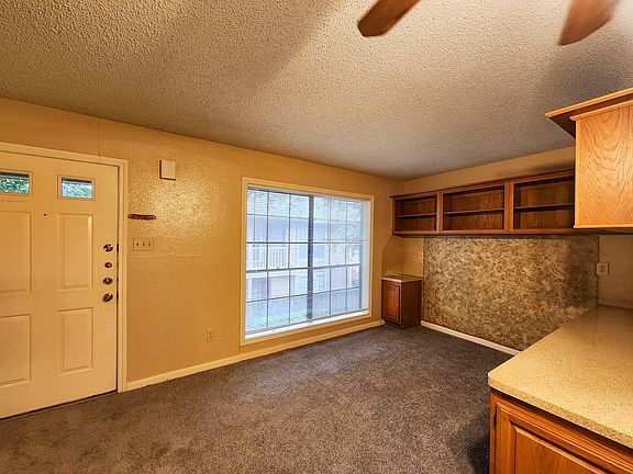 5th image of 1311 Antoine Dr APT 148