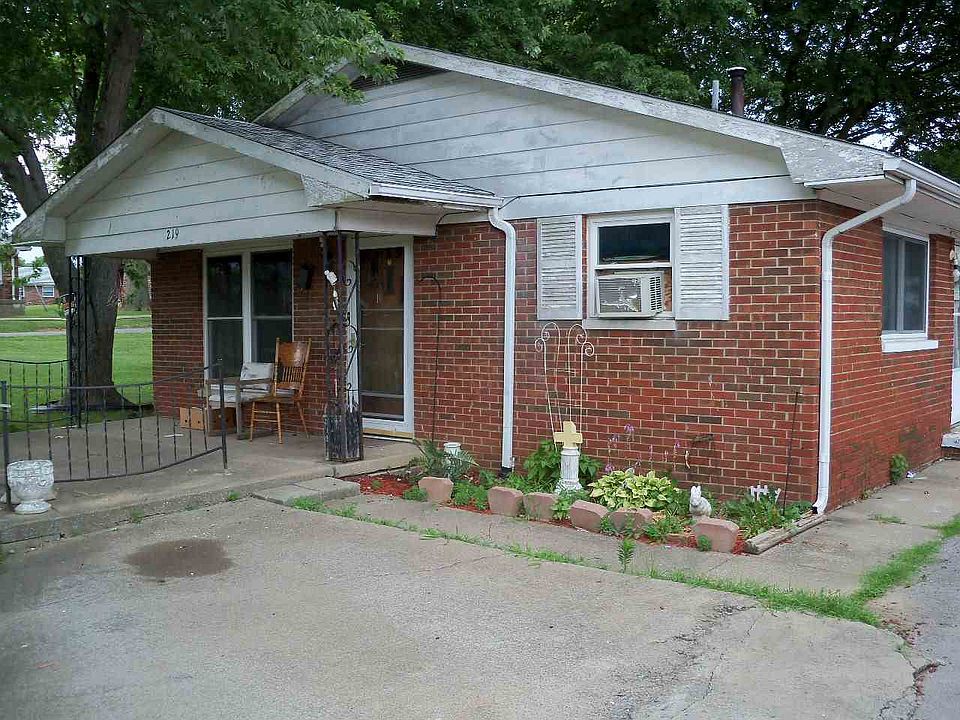 2nd image of 219 S Chapman St