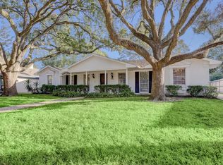 7815 Braesdale Ln, Houston, TX 77071