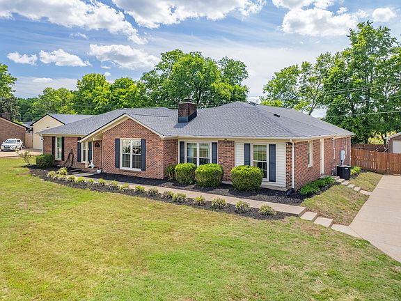 5th image of 804 Redwood Cir