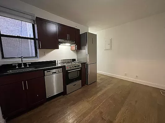 Rented by REAL New York | media 15