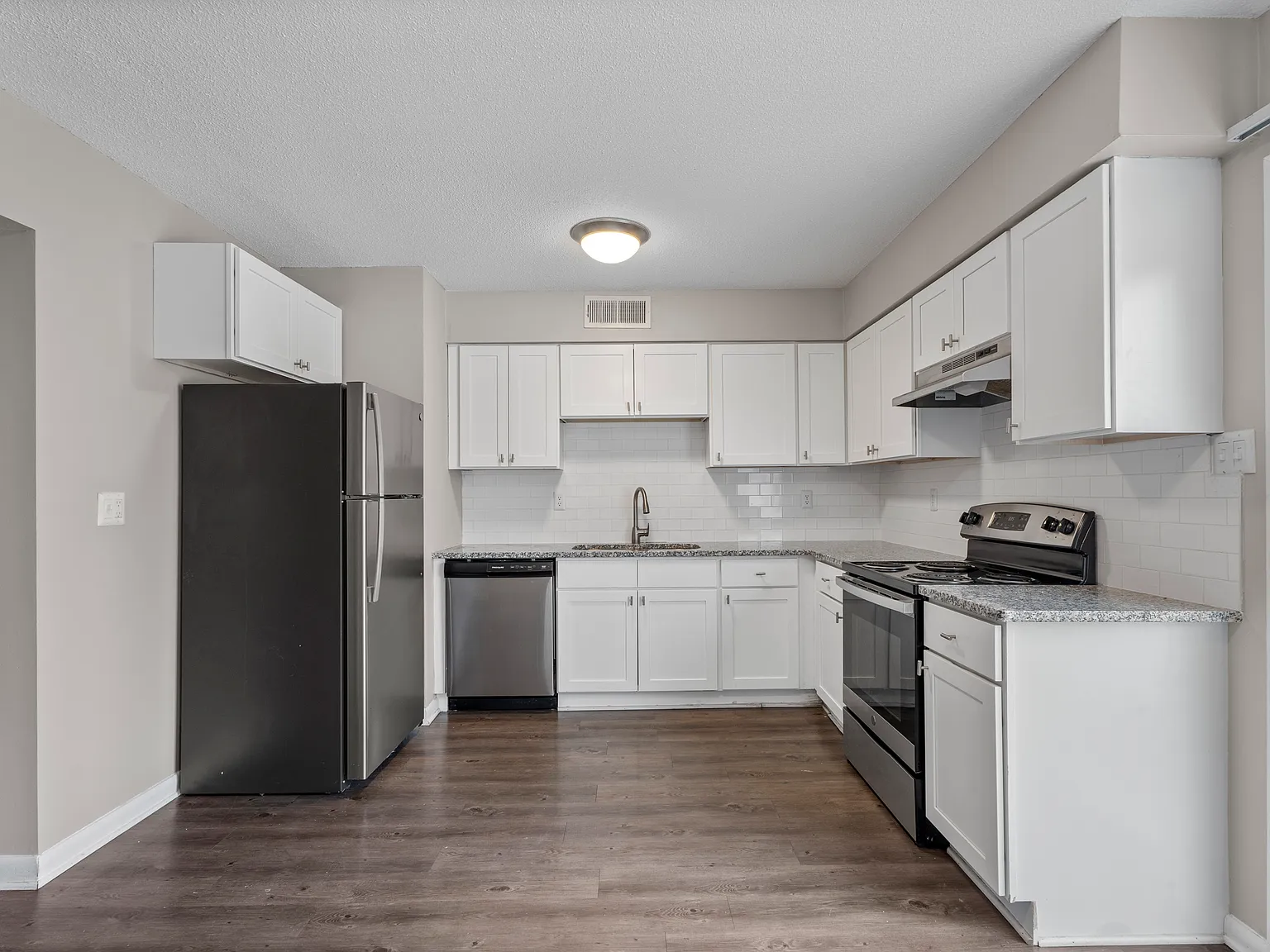 Chappell Townhomes — Photo 2