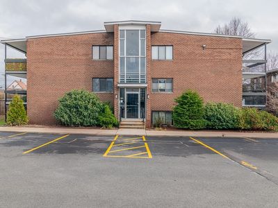 160 Elm St APT 8, Braintree, MA, 02184