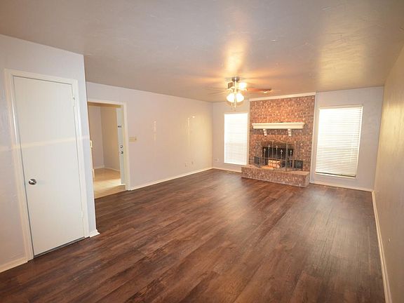 Living area, backing up