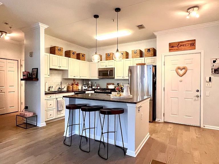 35 W Broad St #113 — Photo 6