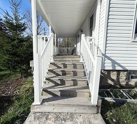 5th image of 17 Tobyhanna Rd