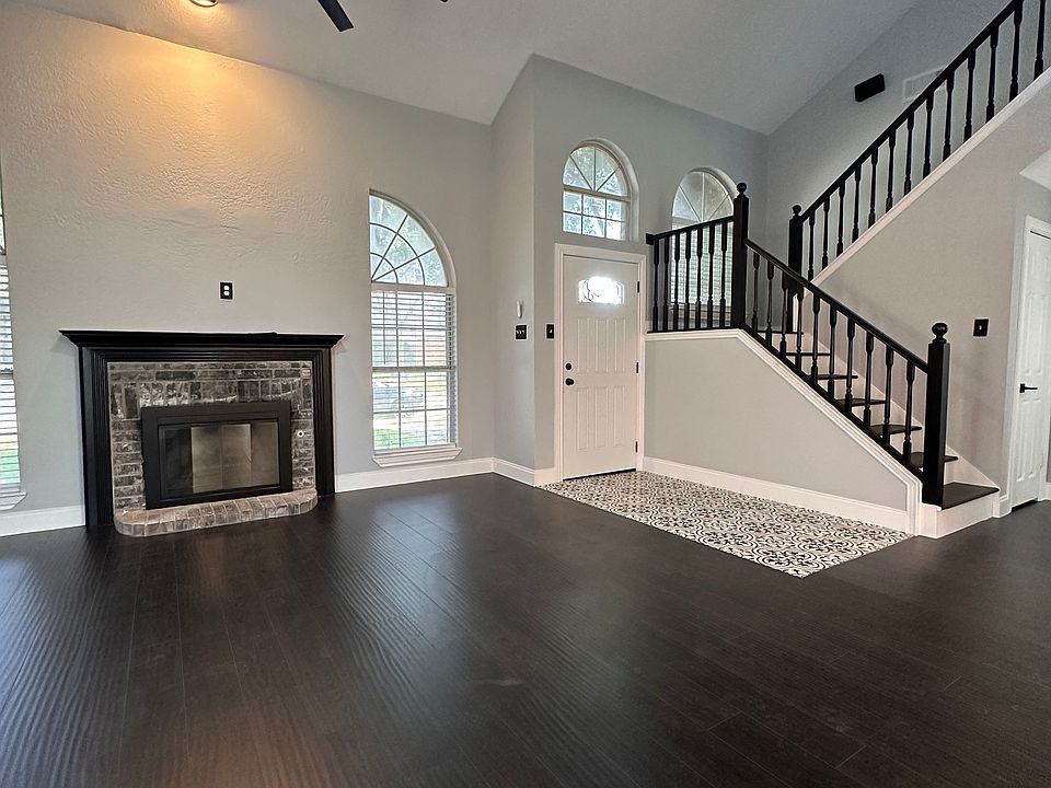 1st image of 6610 Teresa Ln