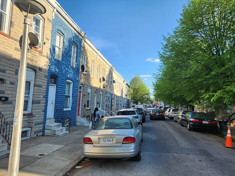 429 N Glover St — Photo 1