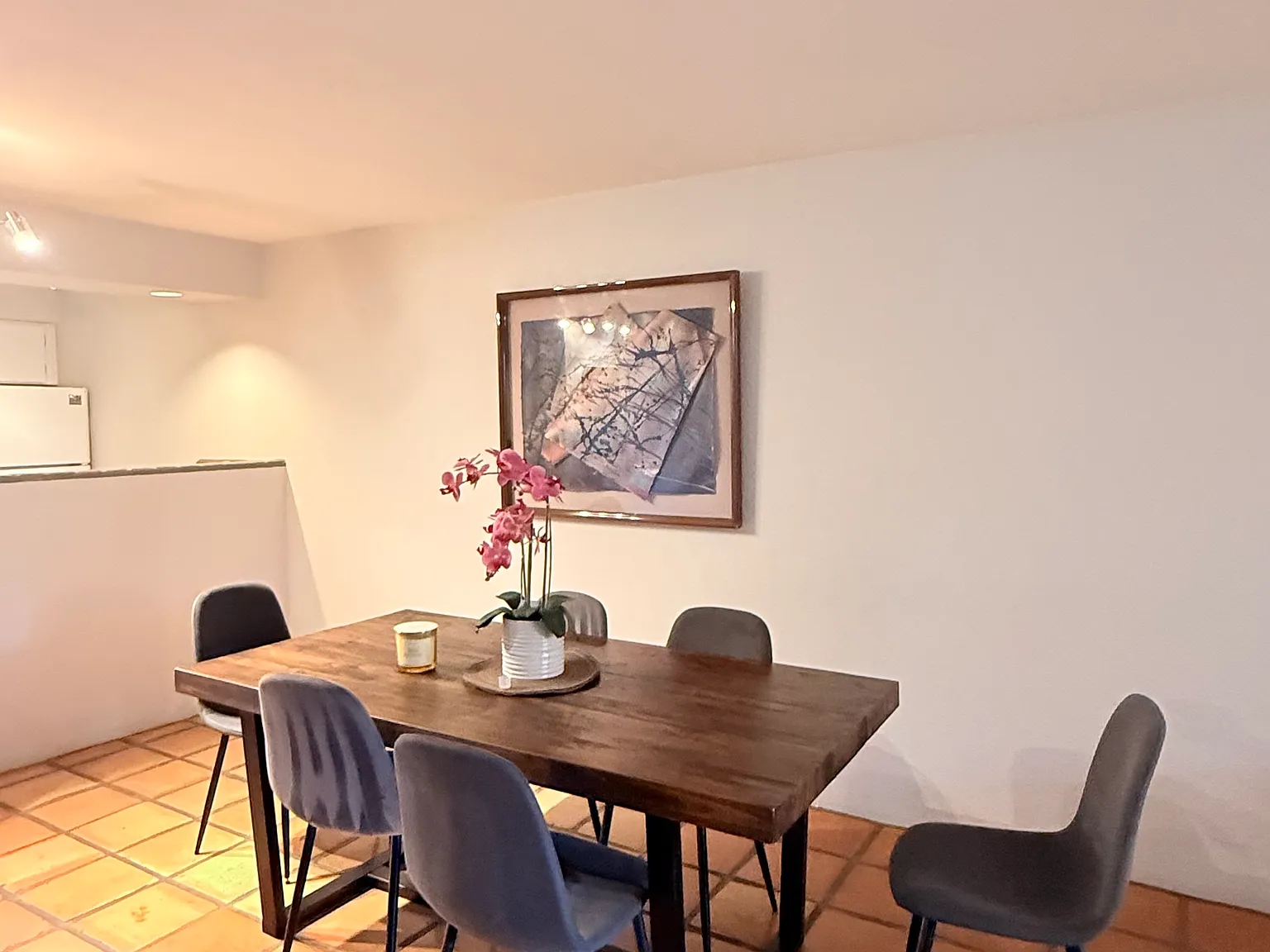 2 bed, 1140 sqft, $1,975 — Photo 4