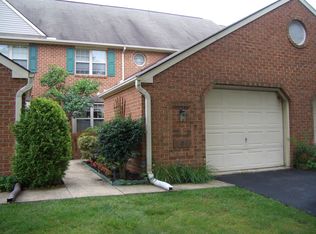 209 Pine Bridge Ln, Lancaster, PA 17603