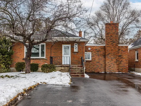 84 Taunton Rd W, Oshawa, ON L1G 3T2