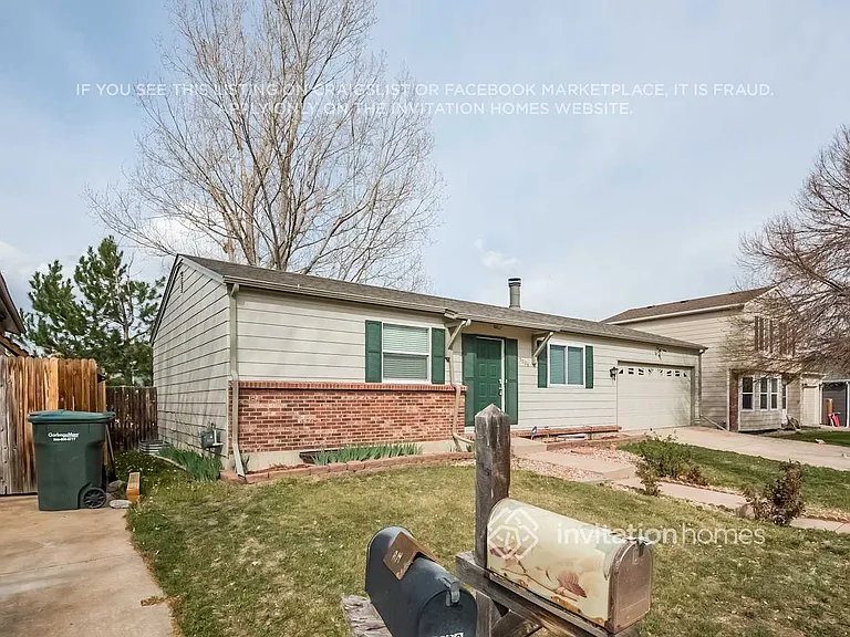 5004 S Richfield Cir — Photo 2