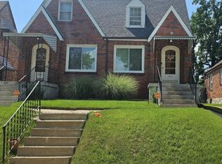 8627 Tara Ln, Saint Louis, MO 63147