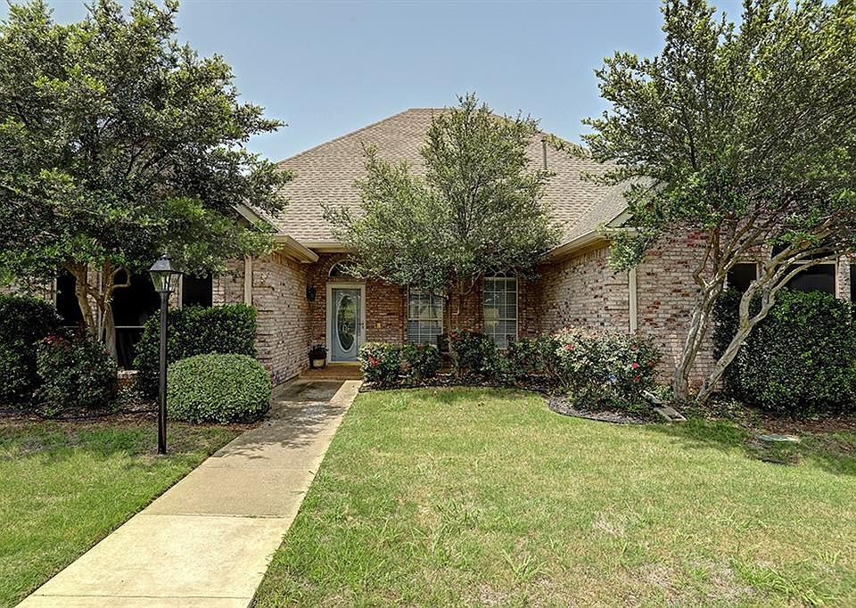 1st image of 2389 Briarhill Blvd