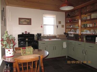 37889 Jefferson Ave, Harrison Township, MI