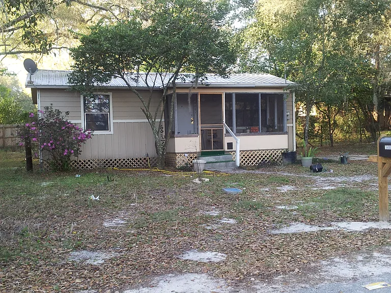 14001 NW 142nd Pl — Photo 1