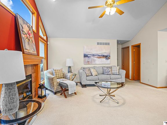 5th image of 8105 Cheney Ridge Rd