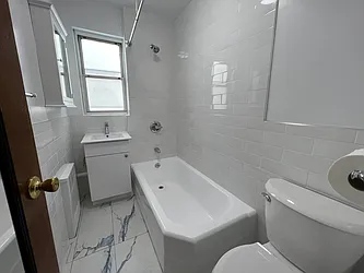 Rented by Sterea Agency