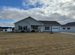 8 Chickadee Trl, Winslow, ME 04901