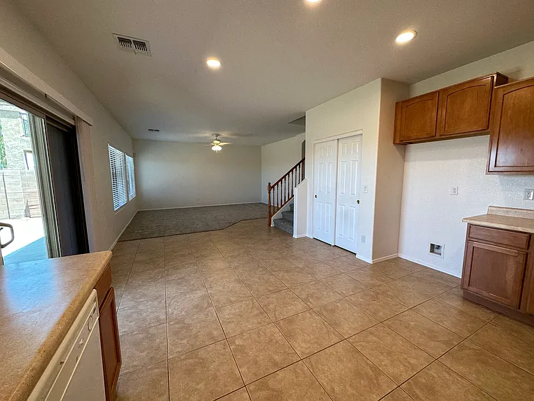 21372 N Sunset Dr — Photo 5