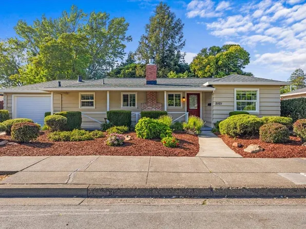 2521 Valley Center Drive, Santa Rosa, CA 95405