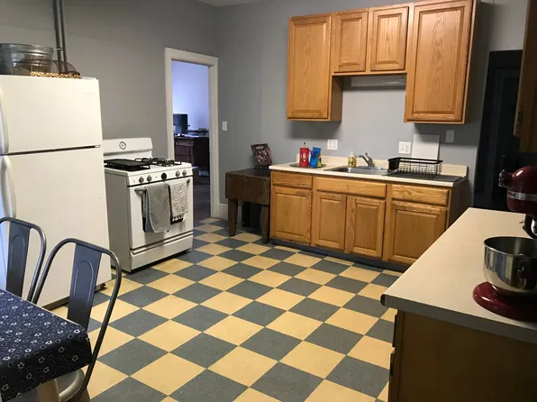 39 Greenleaf St APT 1, Portland, ME 04101