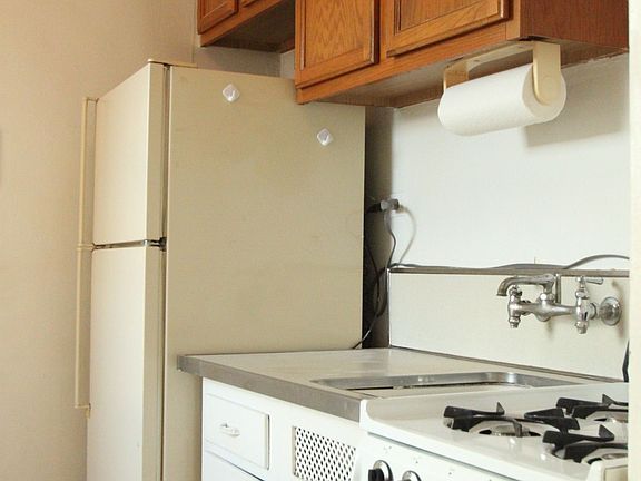 4th image of 120 Cabrini Blvd APT 125