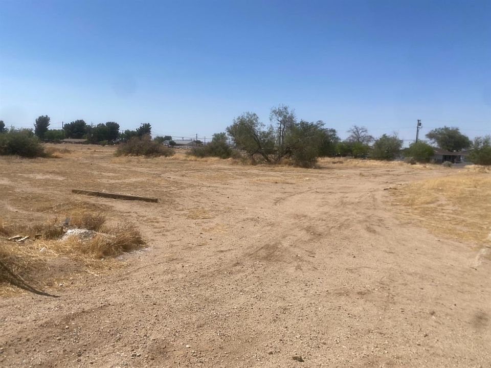 1st image of Yates Dr