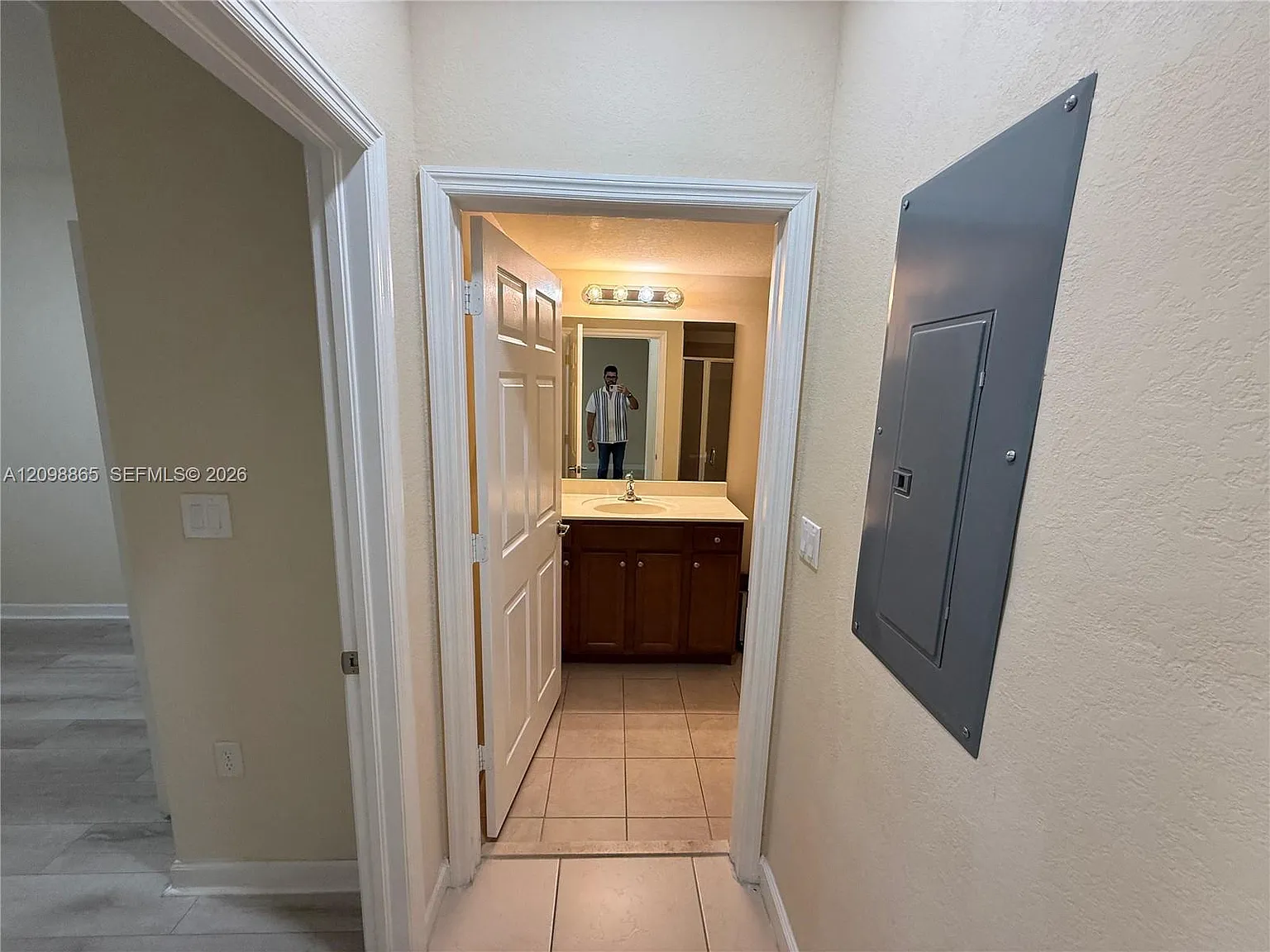 Kendall Commons Townhomes — Photo 4