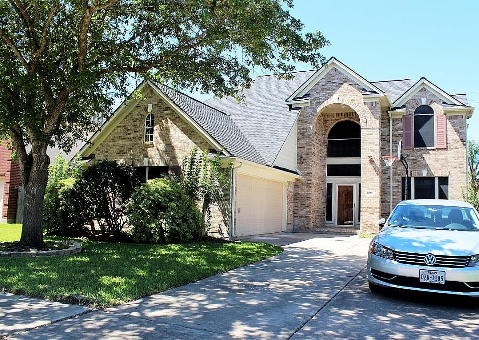 1st image of 10931 Fairwood Dr